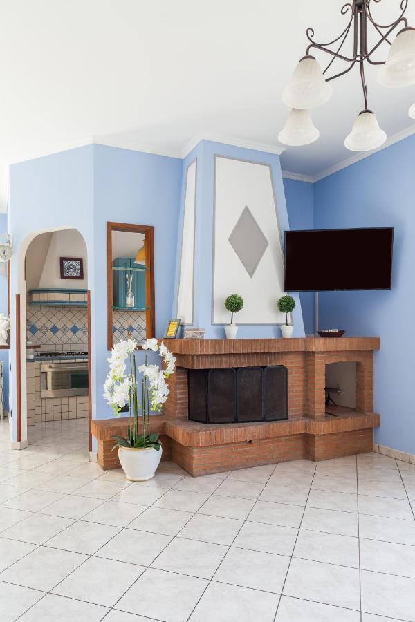 Casa Vacanze Giramondo Фьюмичино Экстерьер фото