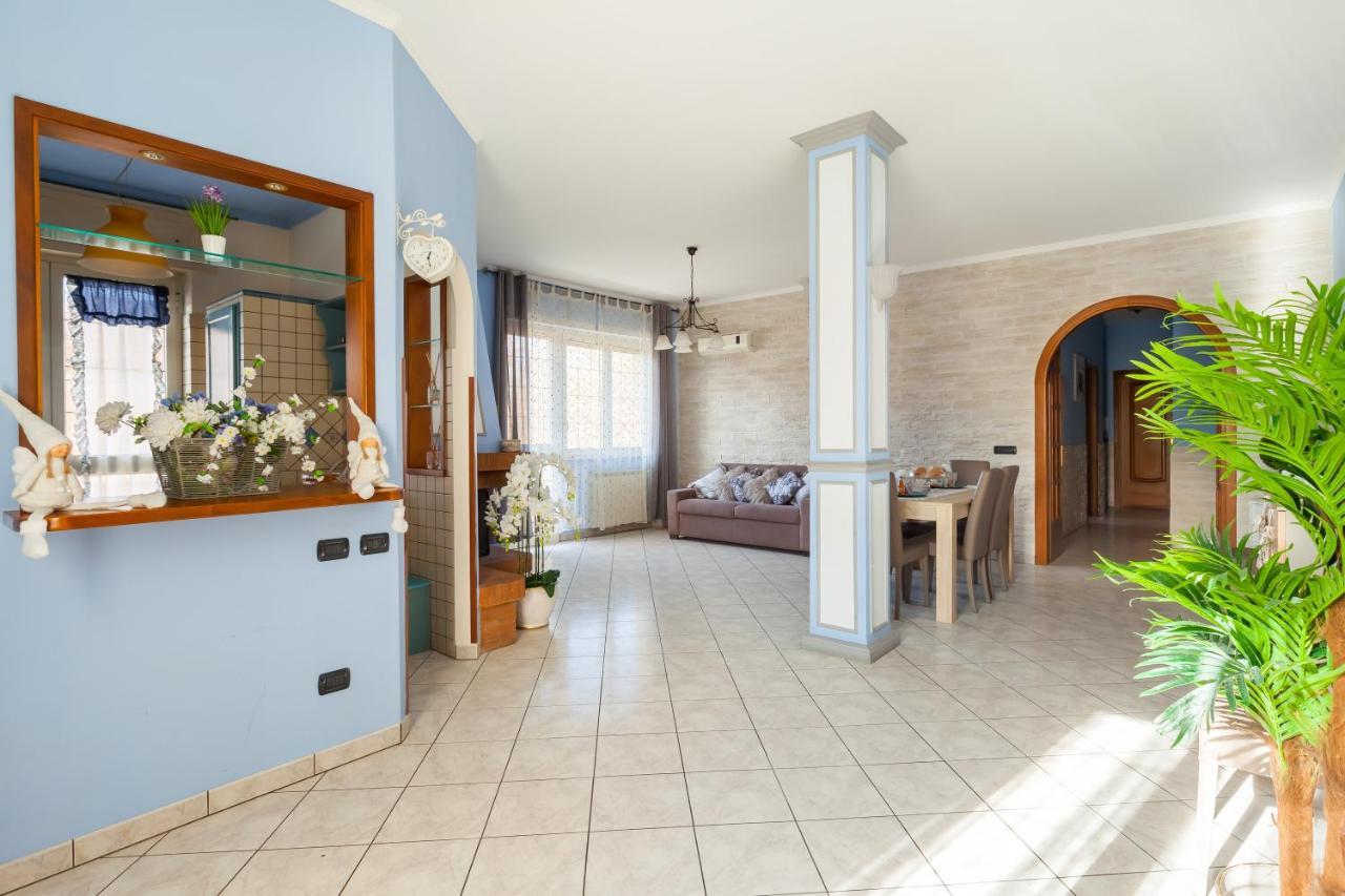 Casa Vacanze Giramondo Фьюмичино Экстерьер фото