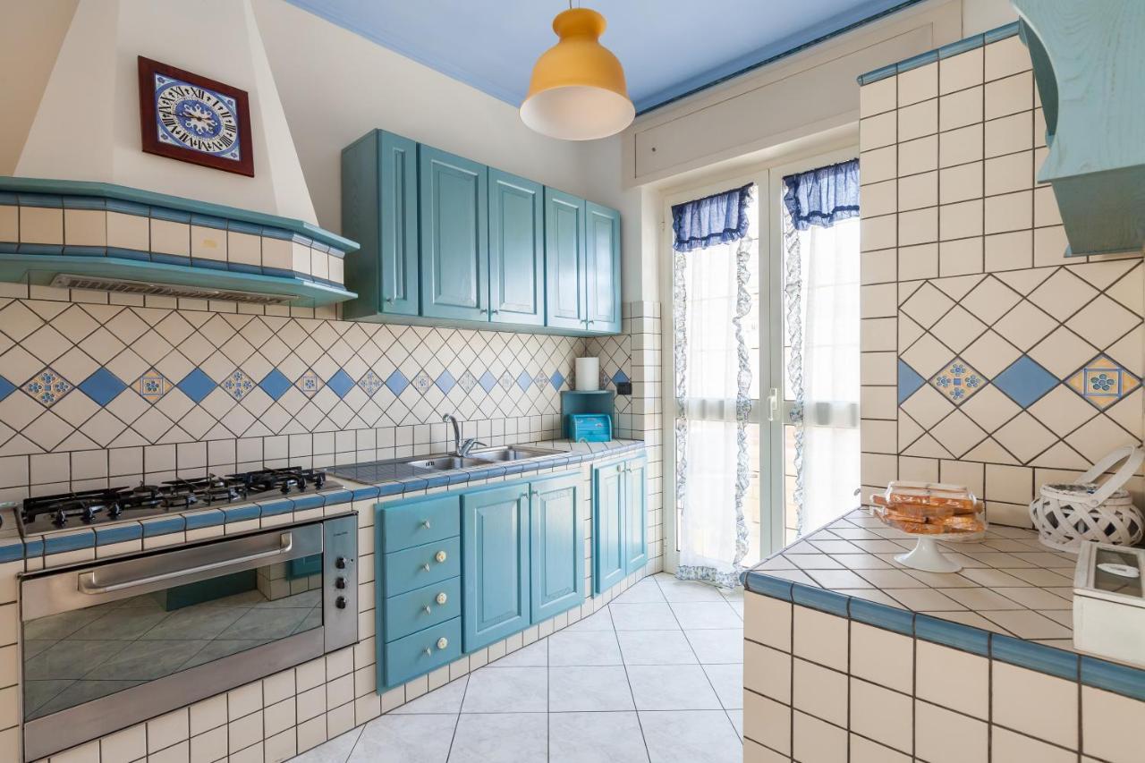 Casa Vacanze Giramondo Фьюмичино Экстерьер фото