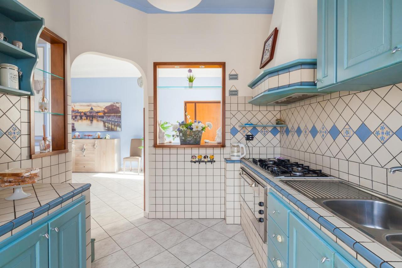 Casa Vacanze Giramondo Фьюмичино Экстерьер фото