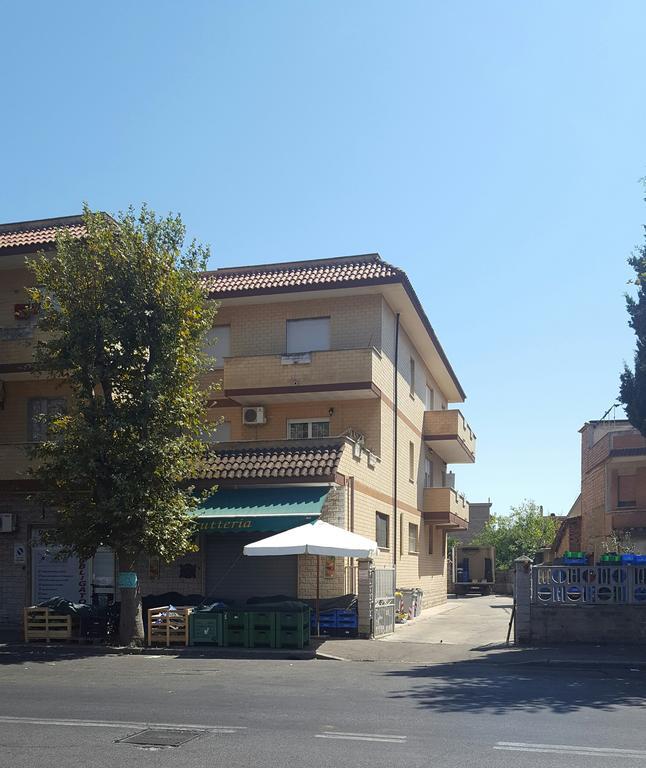 Casa Vacanze Giramondo Фьюмичино Экстерьер фото