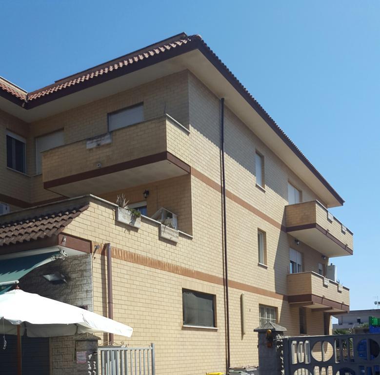 Casa Vacanze Giramondo Фьюмичино Экстерьер фото