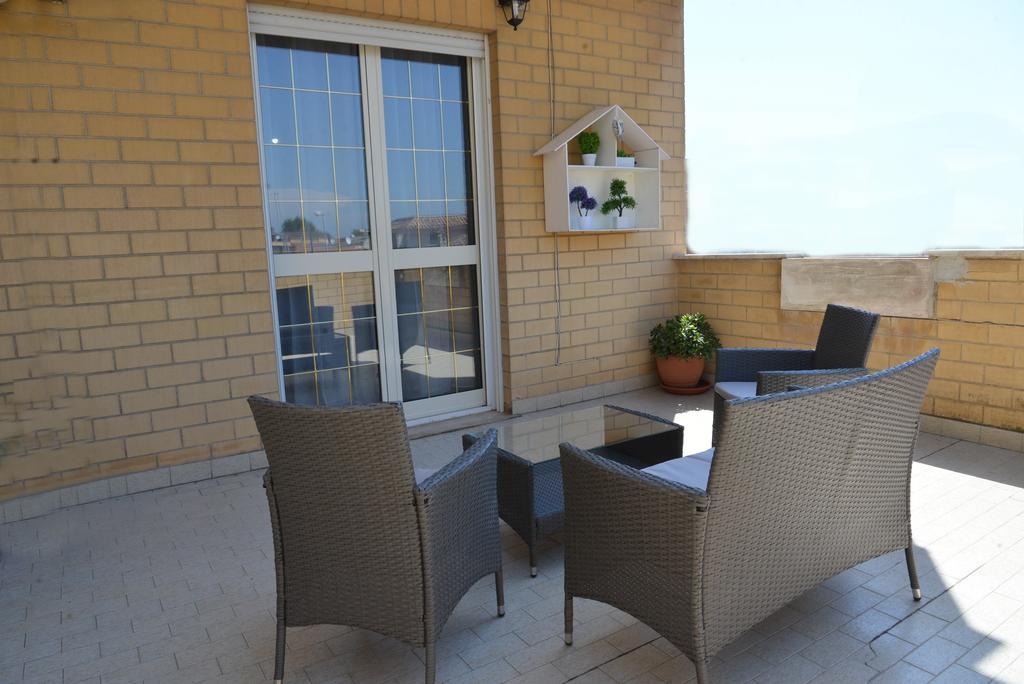 Casa Vacanze Giramondo Фьюмичино Экстерьер фото
